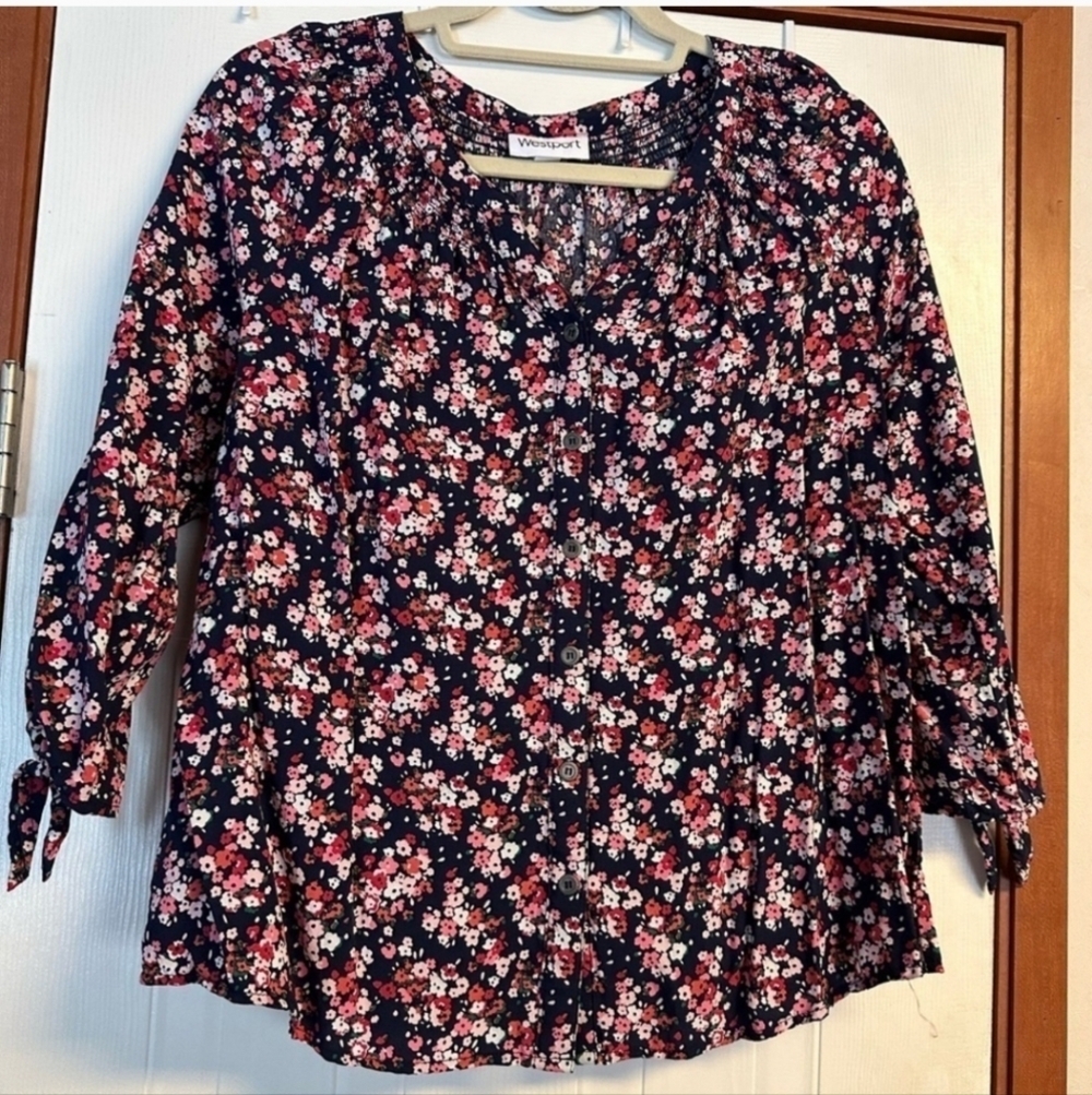 Westport LP Navy Flower Too